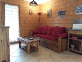 Appartement 6 pers. Rez-de-chaussée avec piscine et parking - FR-1-733-125